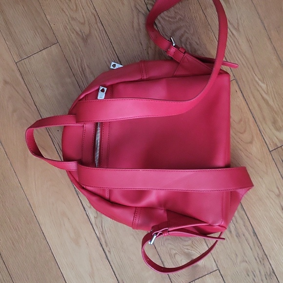 Love mochino red backpack - Picture 4 of 6